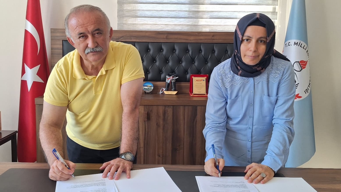 Özel Seydikemer Bir Dünya Çocuk Gündüz Bakımevi Arasında İş Birliği Protokolü İmzalandı